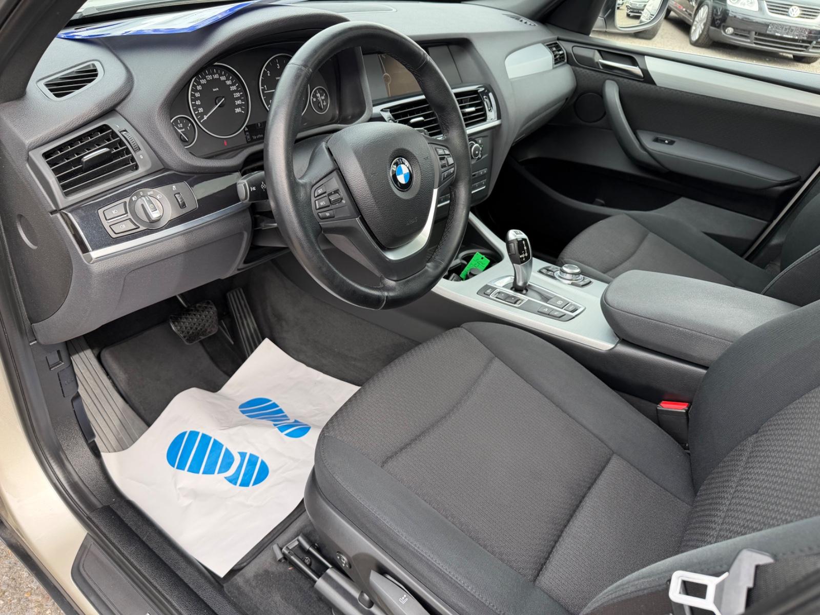 BMW X3 xDrive 20 d Auto.LED BI-Xenon Navi 1.Hand Pan