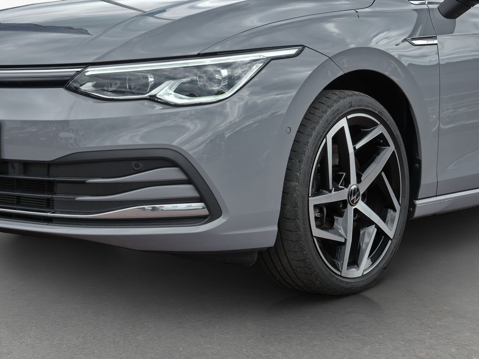 Volkswagen Golf - Bild 13