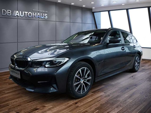 BMW 330e Touring Advantage Sport-Steptronic HeadUp