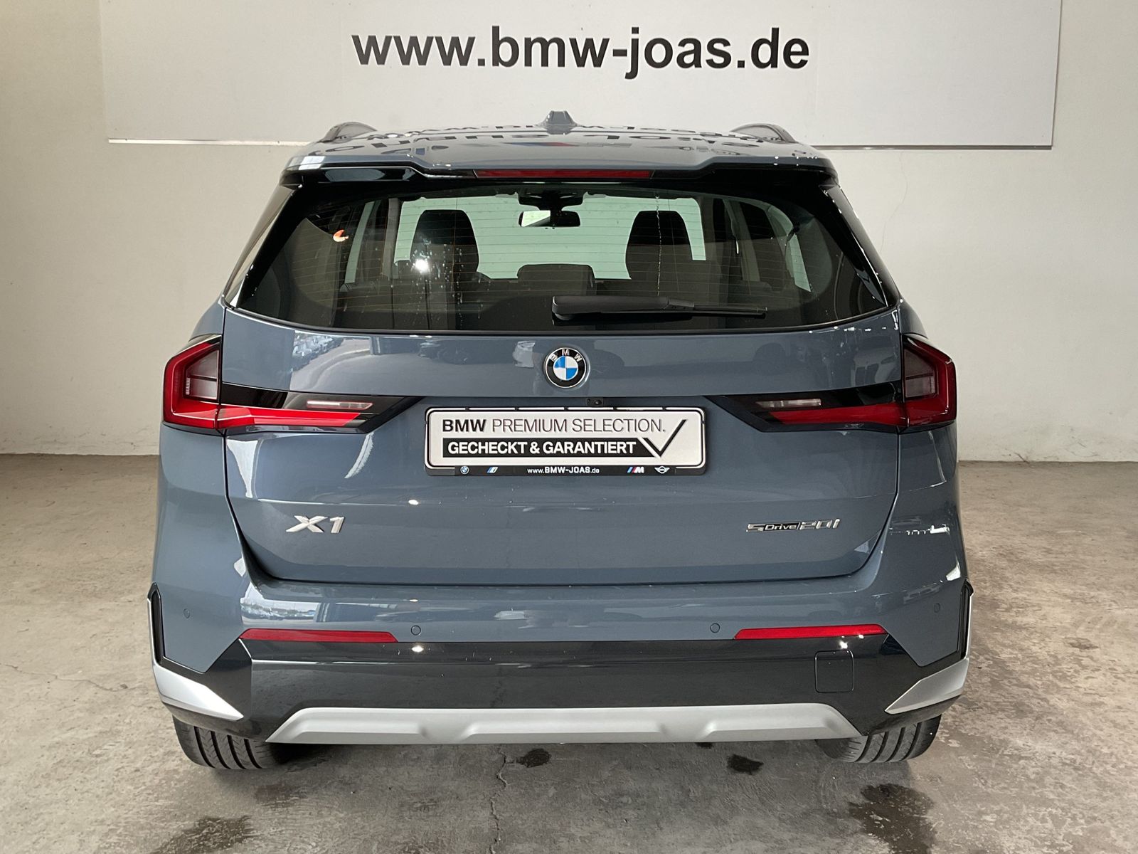 Fahrzeugeinzelansicht 18 Fahrzeugabbildung BMW X1 sDrive20i |AHK |Head-Up Disp. |19" LMR