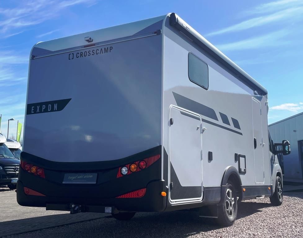 Fahrzeug Übersicht 4 Fahrzeugabbildung Crosscamp EXPDN 7.4 E Verfüg./Sparen Sie 4.566,- €