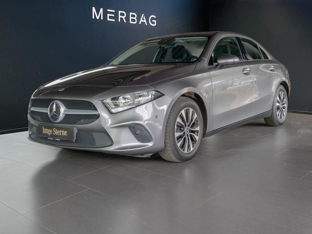 Mercedes-Benz A 180 *LIM Style Navi AHK Kamera Sitzh DAB MBUX