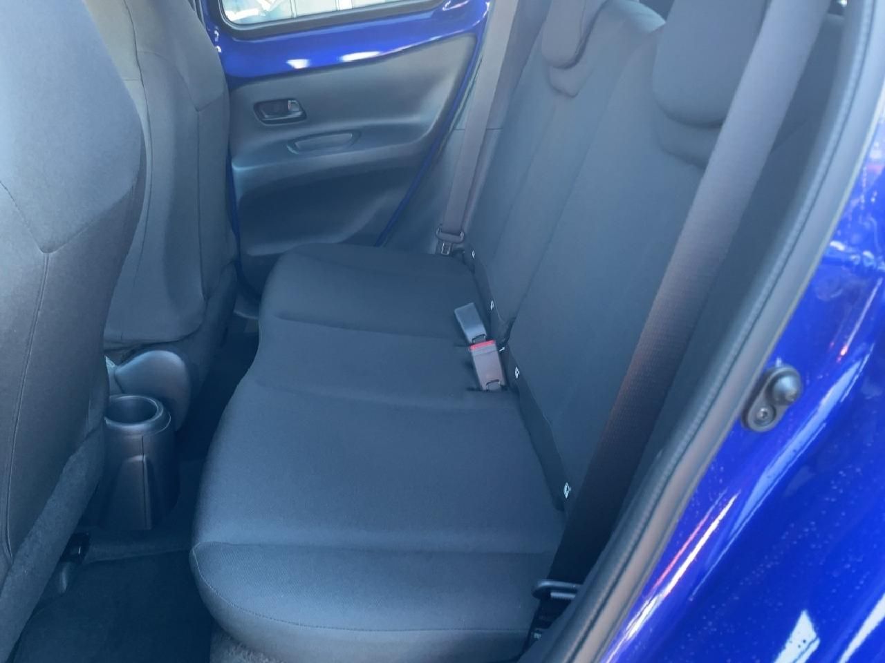 Fahrzeugabbildung Toyota Aygo X 1,0 l Teamplayer 5 M/T