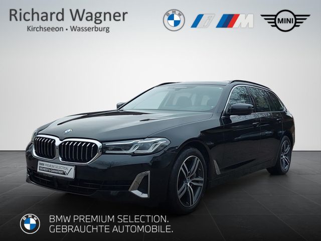 BMW 530 d xDrive Touring LuxuryLine Pano AHK Leder