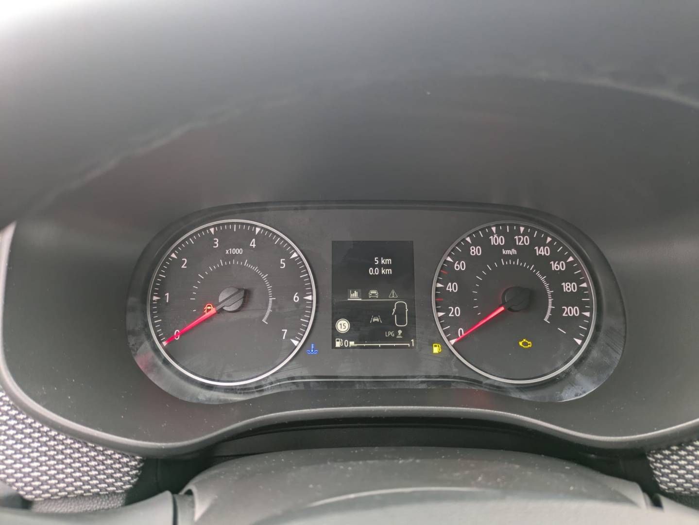Fahrzeugabbildung Dacia Sandero Stepway Expression ECO-G 100