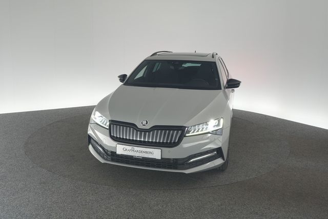Skoda Superb Combi 1.4 TSI iV DSG Sportline LED ACC