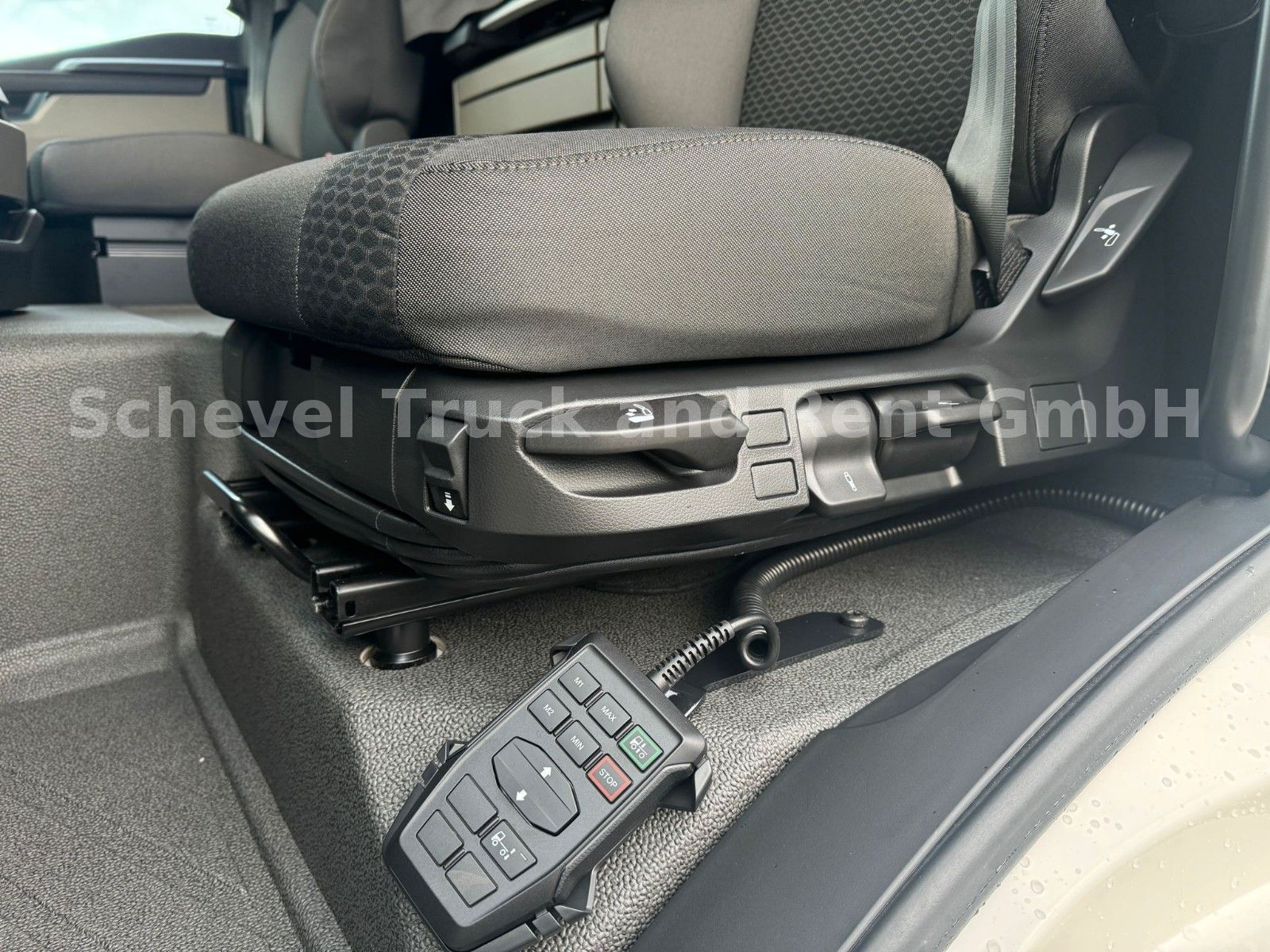 Fahrzeugabbildung MAN TGS 18.480 Sattelzugmaschine mit Retarder 4xx