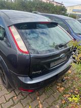 Ford Focus Lim. Style + - Ford Focus aus 2010: ST