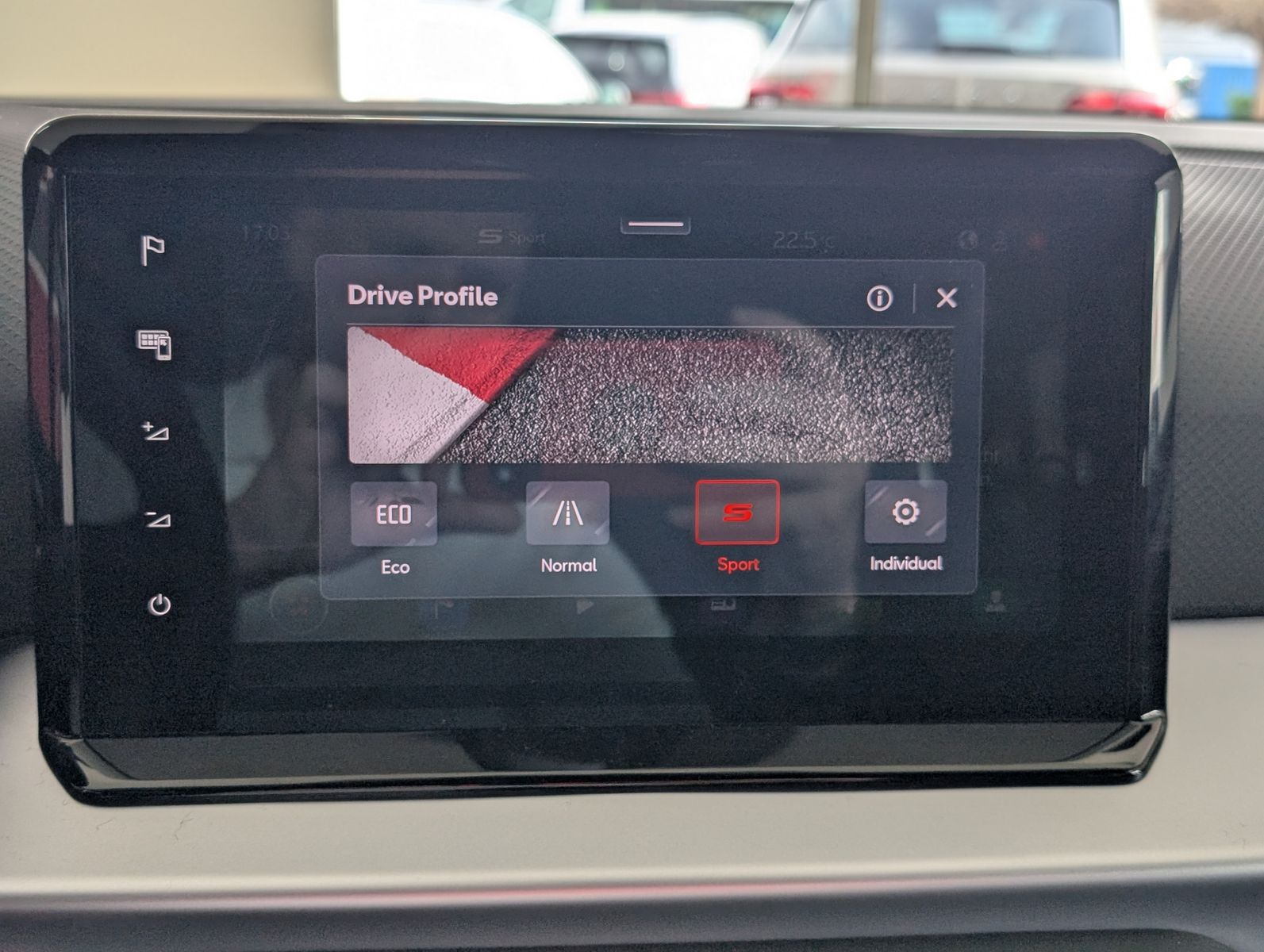 Fahrzeugabbildung SEAT Arona 1.5 TSI FR DSG ACC LED AHK KAM DINAMICA 18