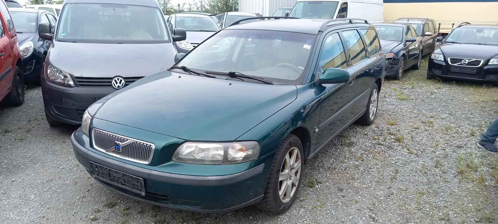 Volvo V70 T5  2.4i Turbo Allrad 4WD 5 Zylinder....