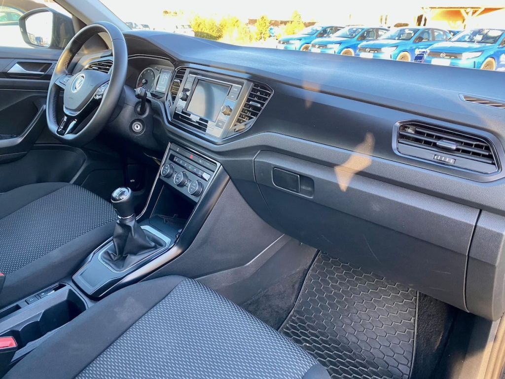 Fahrzeugabbildung Volkswagen T-Roc 1.0 TSI OPF AAC SHZ CARPLAY PDC ALU