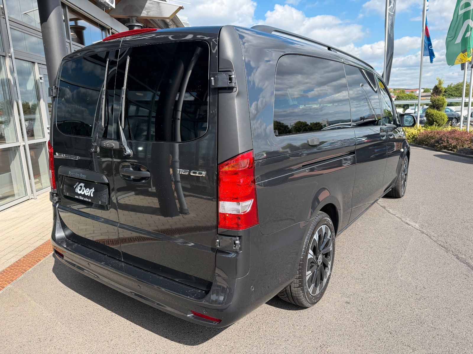 Fahrzeugabbildung Mercedes-Benz Vito 116 CDI 9G Tourer Extral DISTRONIC Stdh AHK
