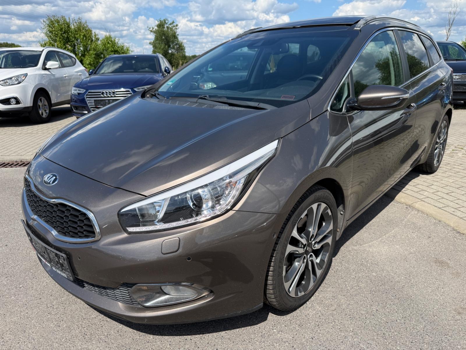 Kia Ceed SW 1.6 CRDI Navi Pano Led TÜV bis Jan. 2028