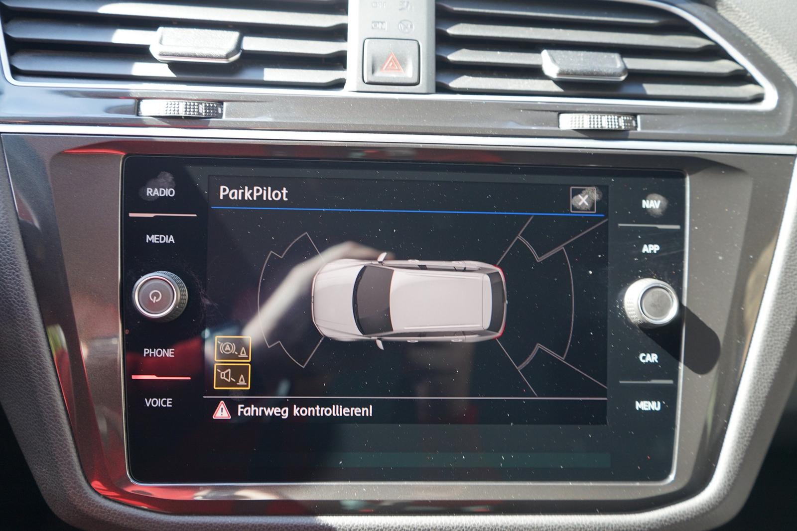 Volkswagen Tiguan 2.0 TDI IQ.DRIVE LED AHK ACC Standheizung, миниатюра 13