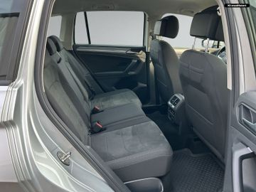 Volkswagen Tiguan - 12