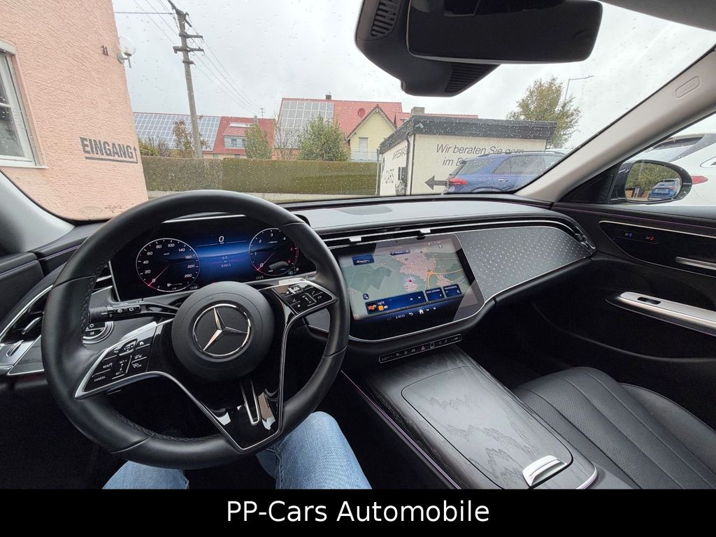 MERCEDES-BENZ E-Class 2025