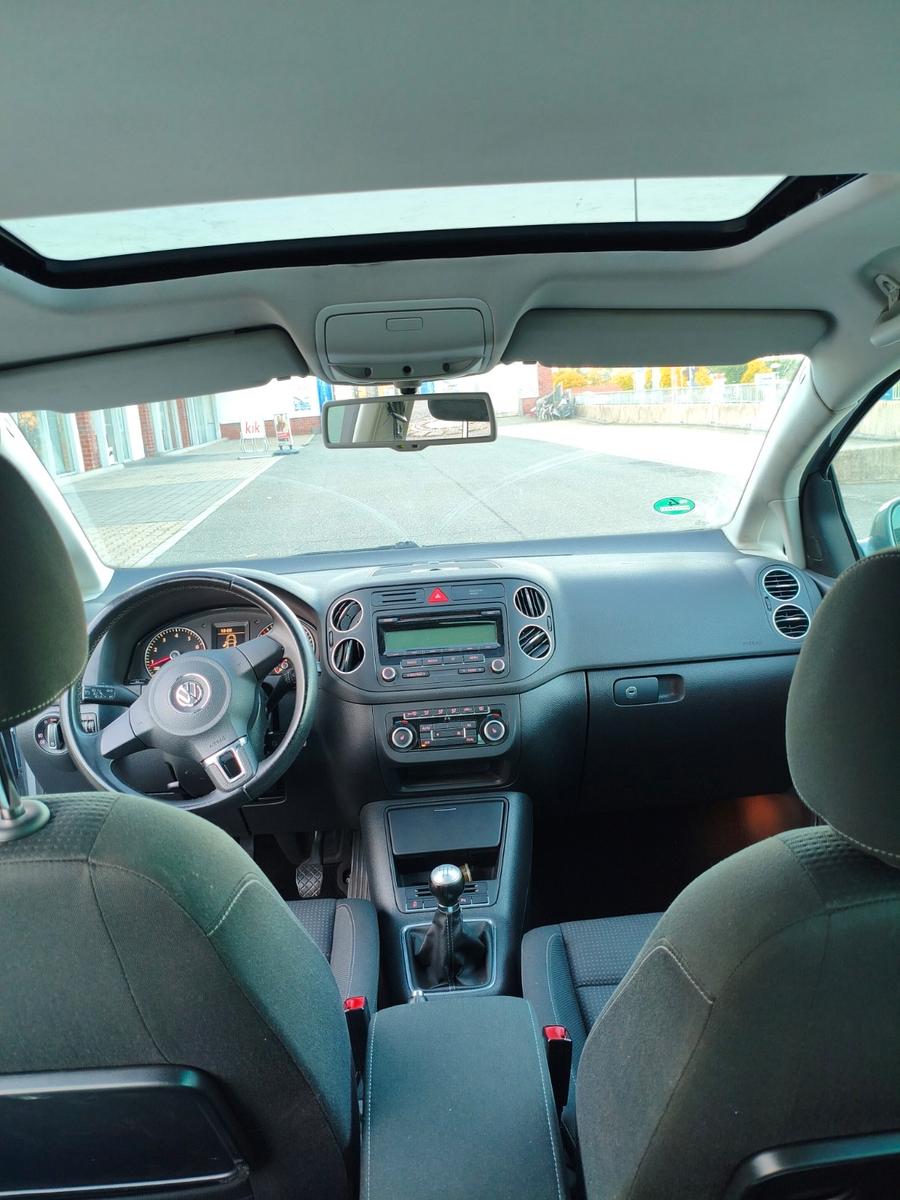 Volkswagen Golf Plus 2011 — photo 8