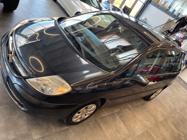 MYAUTOCENTER – Gebraucht- und Jahreswagen mit Werkstattservice in Pfaffenhofen Citroën C8 2.0 16V Tendance *2. Hand*Klima*7-Sitzer*PDC*