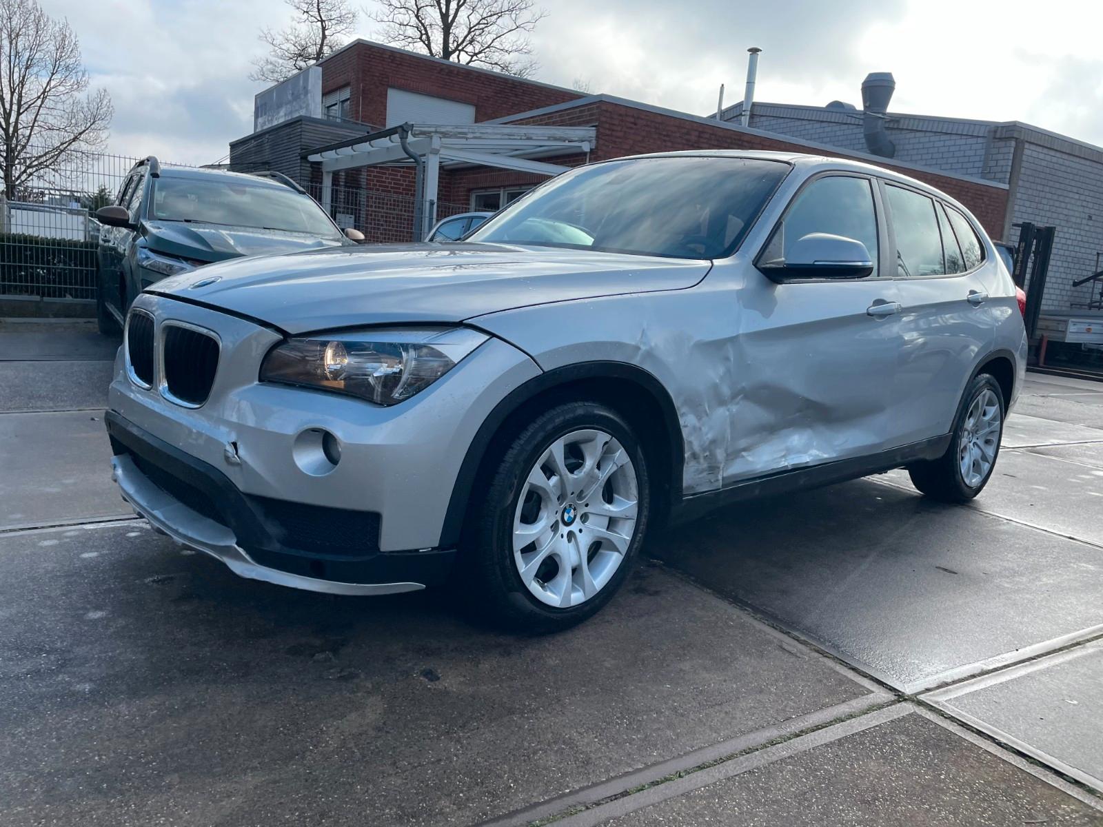 BMW X1 18 i sDrive*36000KM!*AUT*NAVI*Voll*