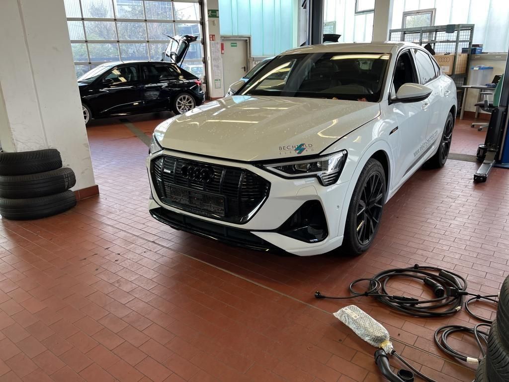 Image of Audi e-tron