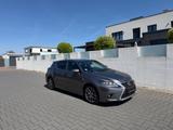 Lexus CT 200h F SPORT  - Lexus CT 200h mit Hybrid-Antrieb