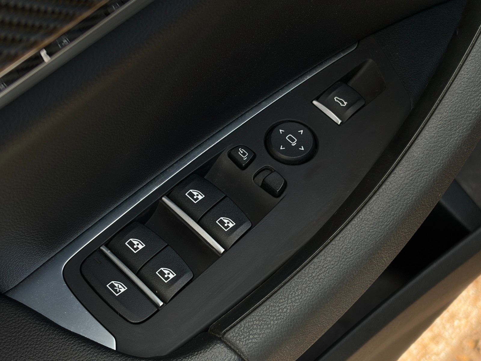 Fahrzeugabbildung BMW X3 xDrive30d M Sport LcProf. Pano Kamera Temp.