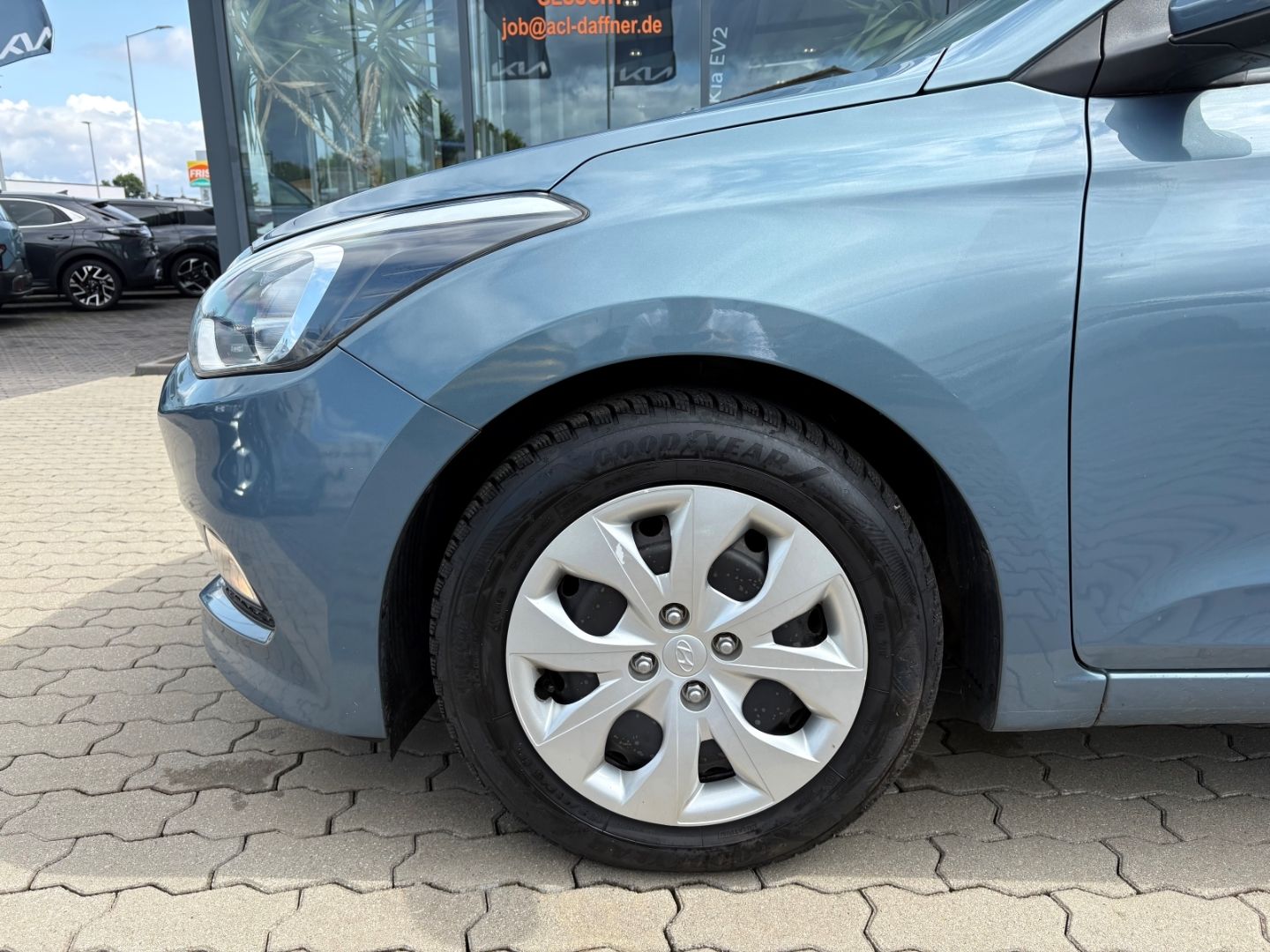 Fahrzeugabbildung Hyundai i20 blue Trend KLIMA Tempomat Multifunktionslenk