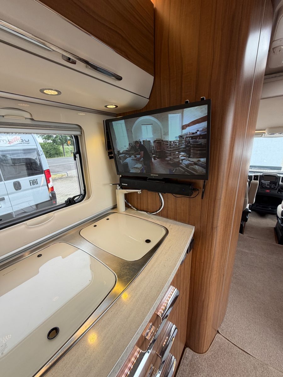 Fahrzeugabbildung HYMER / ERIBA / HYMERCAR B-Klasse 534 DL