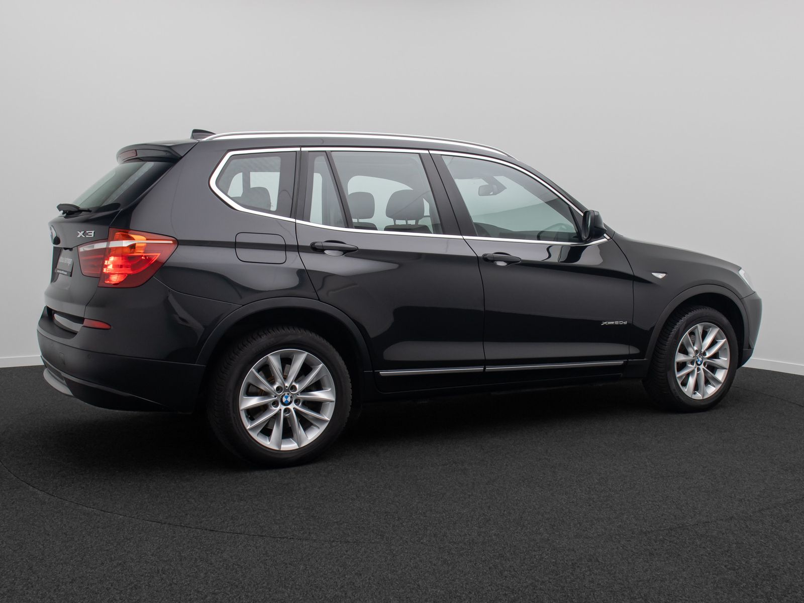 Fahrzeugabbildung BMW X3 xD20d xLine Kamera HiFi Panorama NaviPr Leder