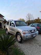 Mitsubishi Pajero 2.5 TDI 3p. Instyle - gebrauchte Mitsubishi Pajero aus dem Jahr 2006