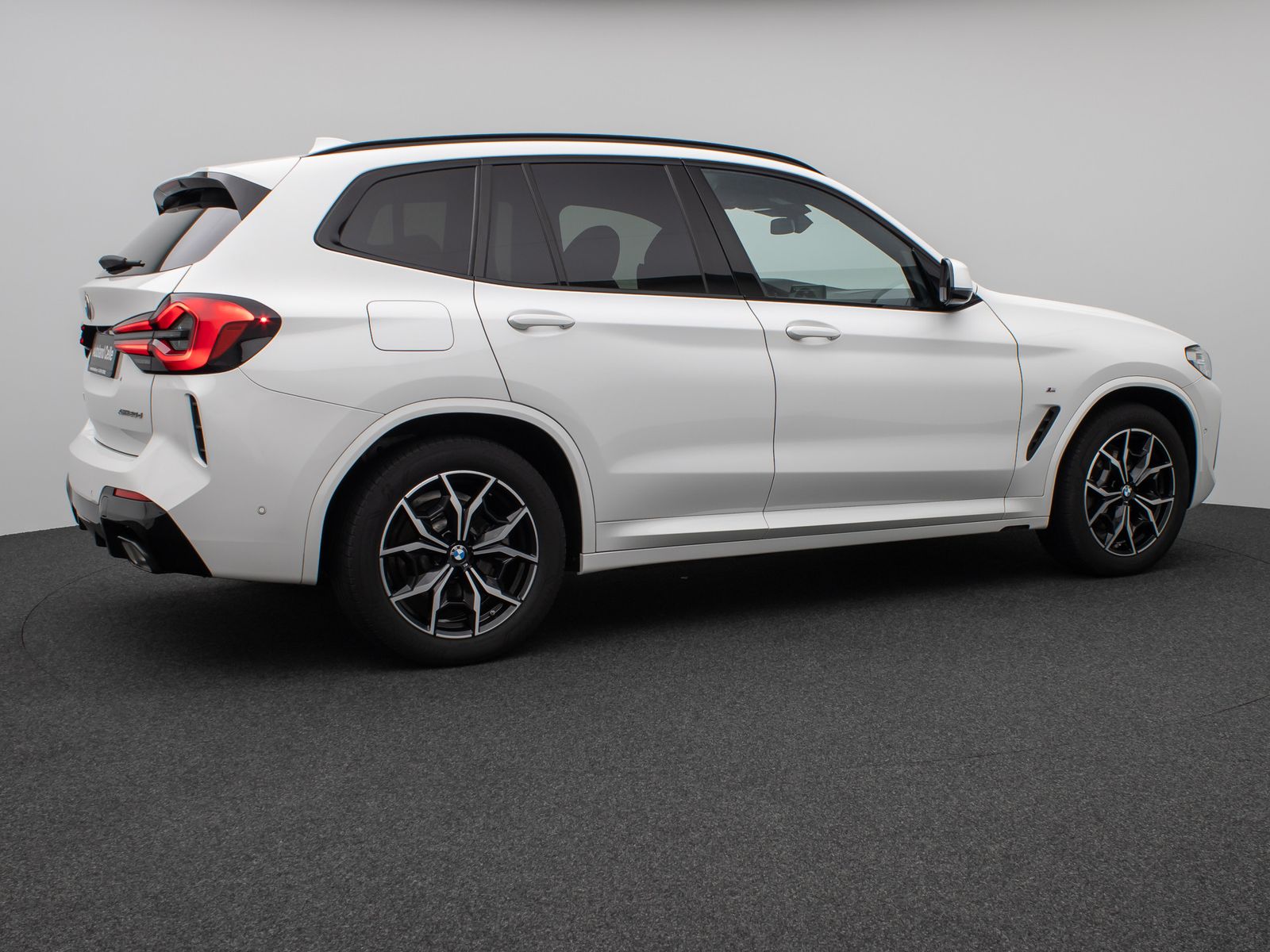 Fahrzeugabbildung BMW X3 xD20d M Sport Kamera DAB HiFi AHK Komfort 19"