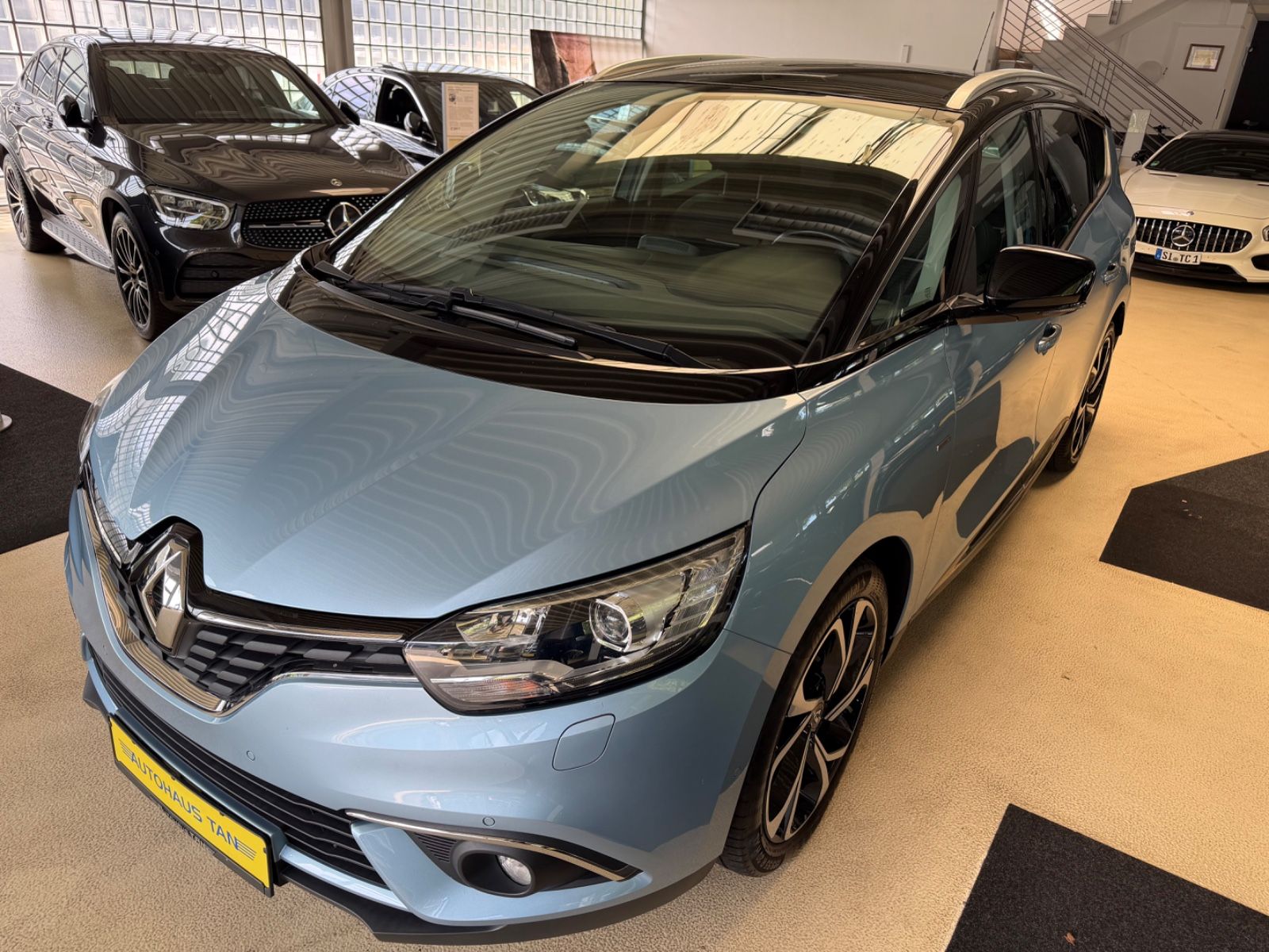 Fahrzeugabbildung Renault Scenic IV Grand BOSE Edition