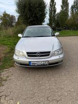Opel Omega B 2.2 16V Edition 2000  - Opel Omega in Düsseldorf