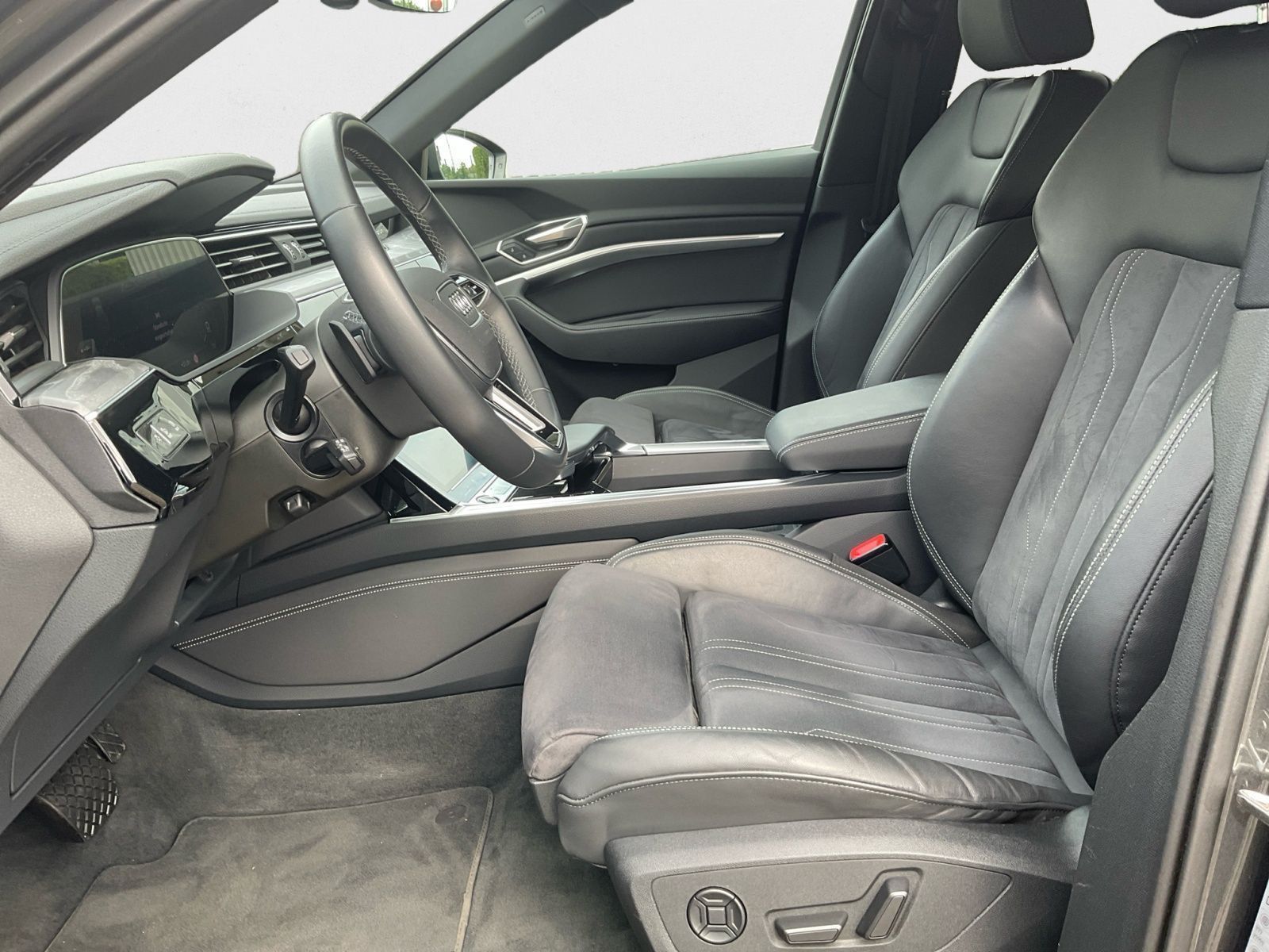 Audi Q8 e-tron - Bild 10
