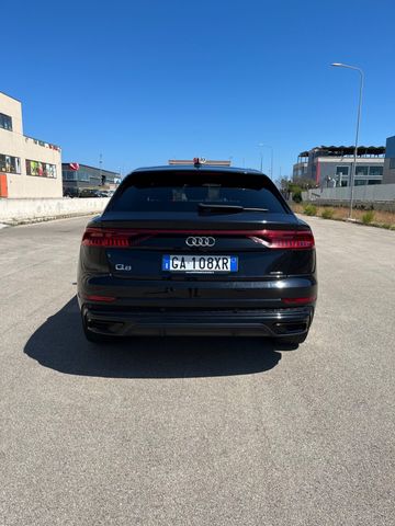 AUDI Audi Q8 TDI Quattro TipTronic Sport