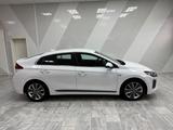 Hyundai Ioniq 1.6 Hybrid Premium 8x bereift - Hyundai IONIQ Gebrauchtwagen