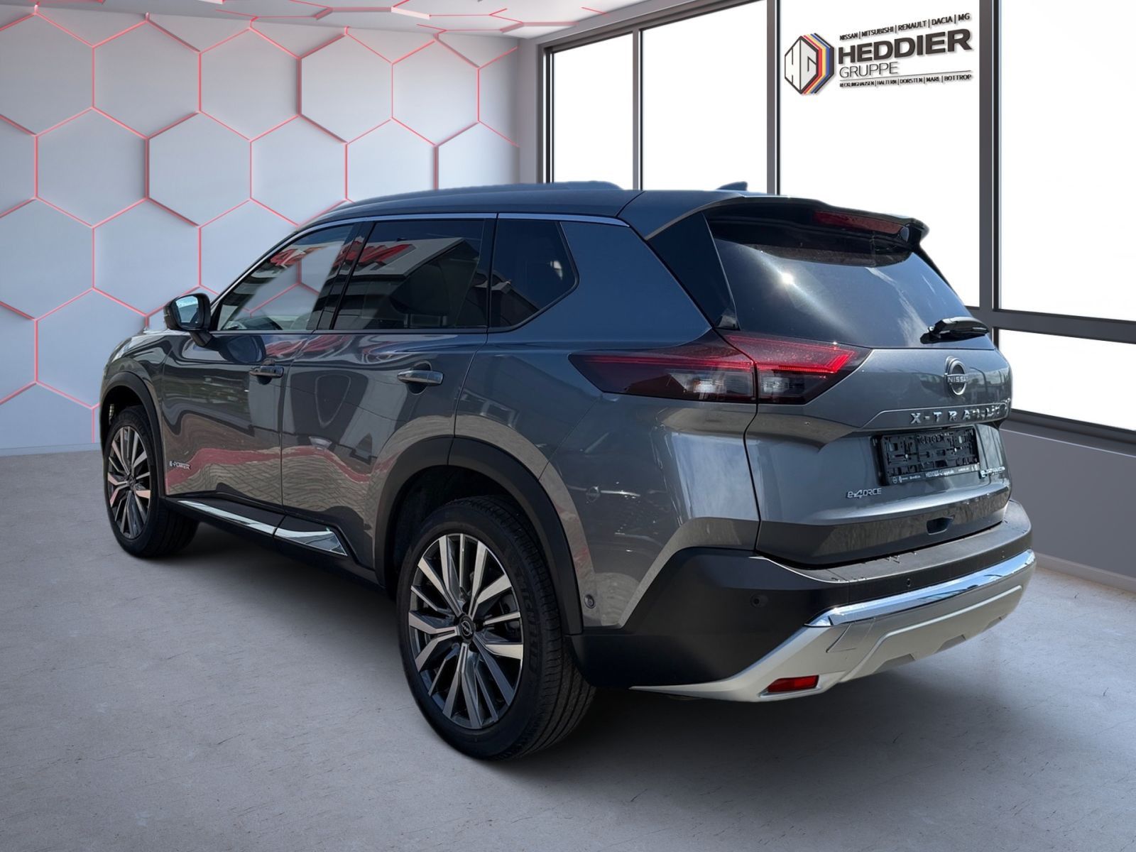 Fahrzeugabbildung Nissan X-Trail 1.5 VC-T e-Power Tekna+ e-4ORCE *7-Sitze