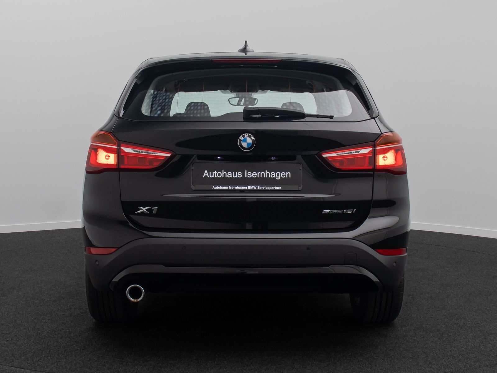 Fahrzeugabbildung BMW X1 sD18i GeschwindigReg DAB ParkAss Navi Lordos