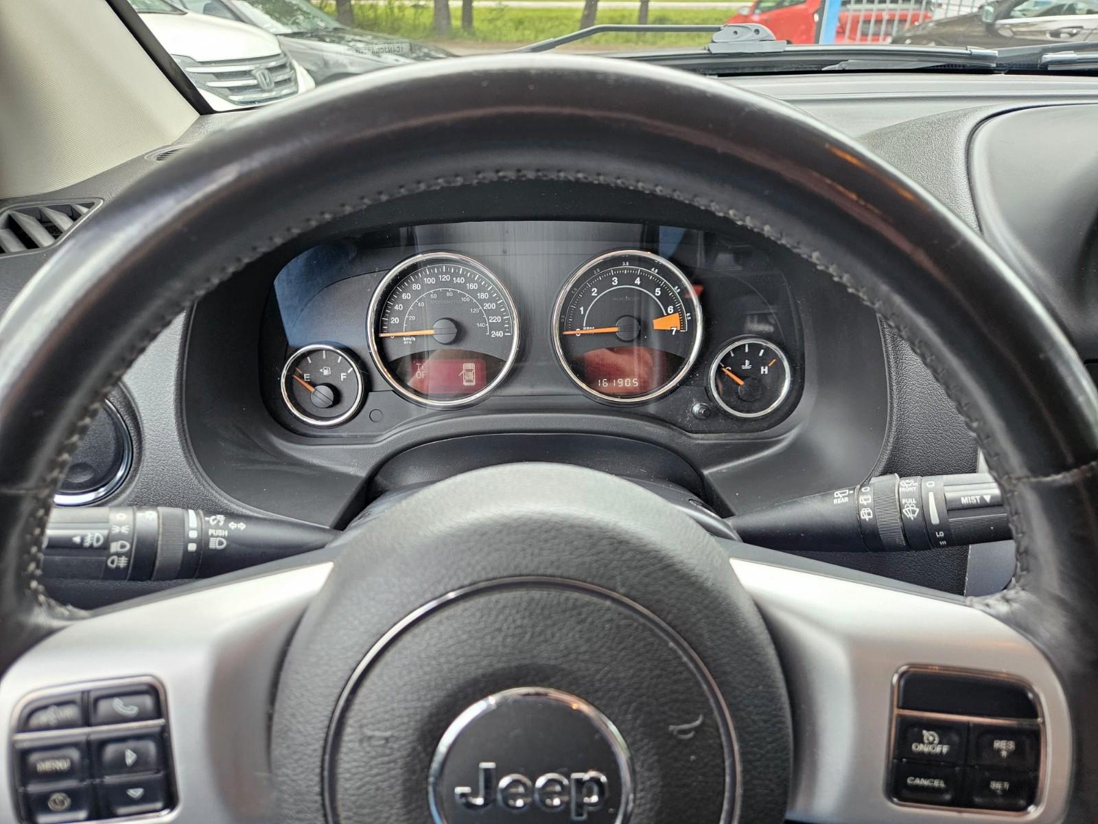 Jeep Compass 2013 — photo 23