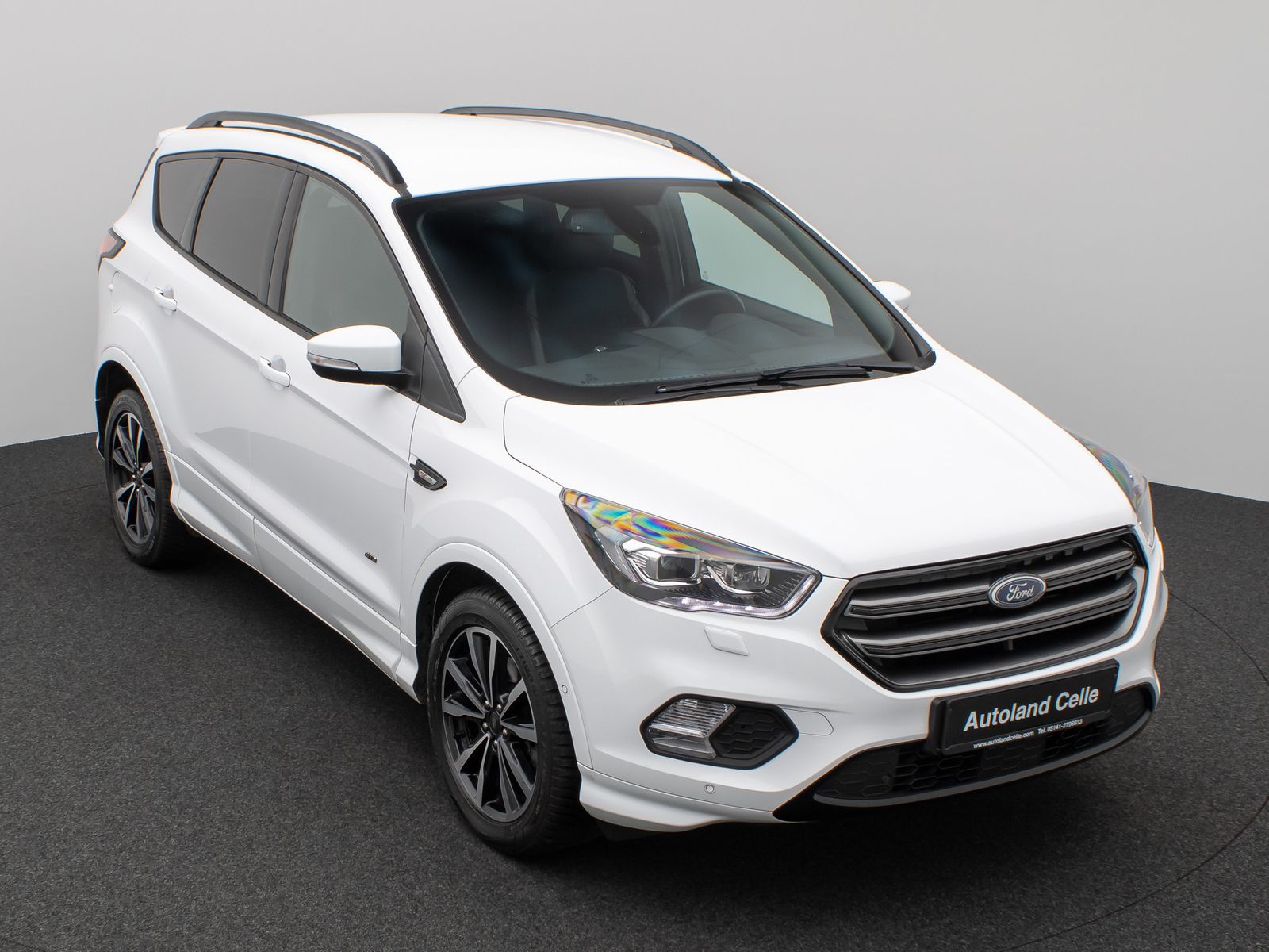 Fahrzeugabbildung Ford Kuga ST-Line Kamera Lenkrhzg Navi AHK Komfort