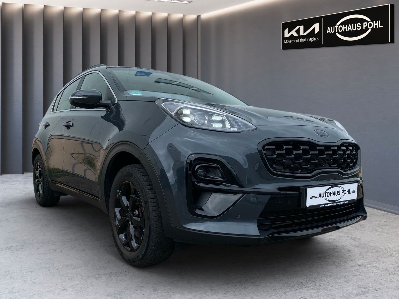 Fahrzeugabbildung Kia Sportage 1.6 GDI Black Edition Glasdach Leder