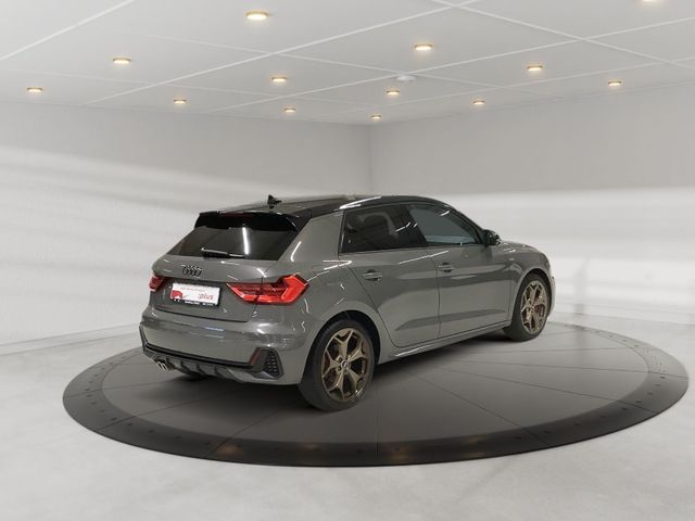 A1 Sportback 2.0 TFSI S line,Kamera,SONOS,Navi P