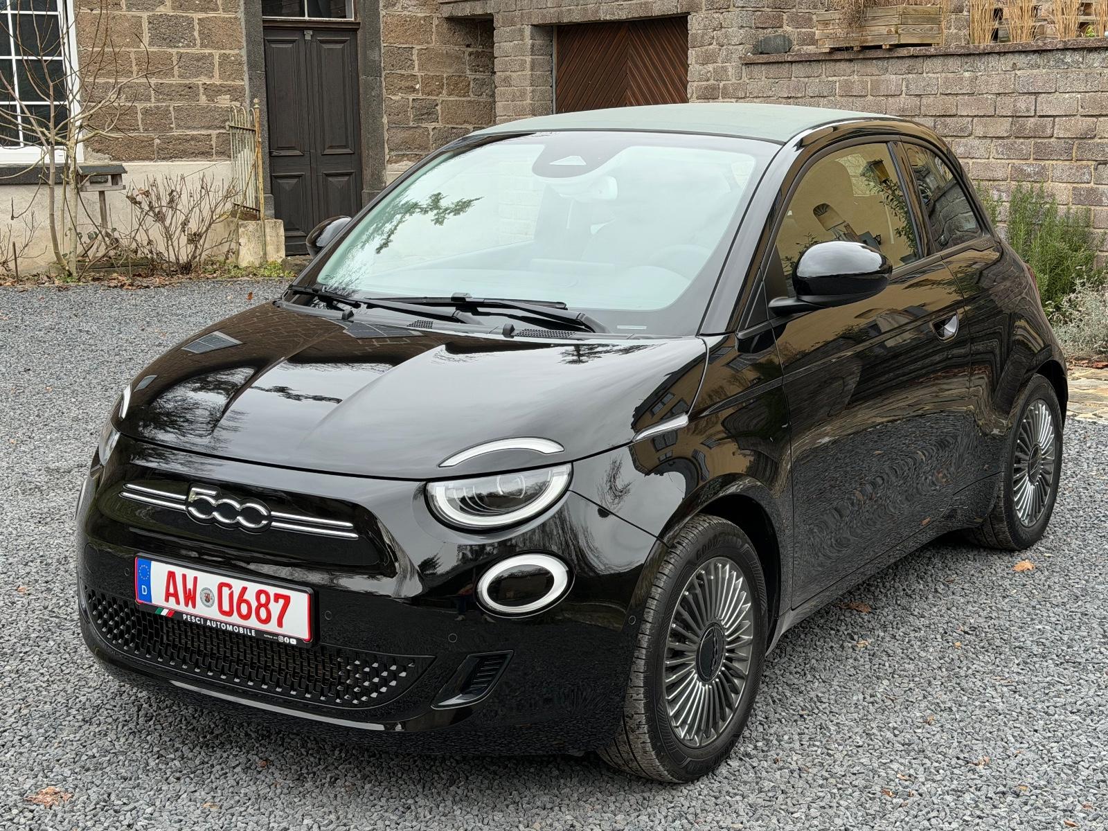 Fiat 500e Icon Cabrio LED Garantie