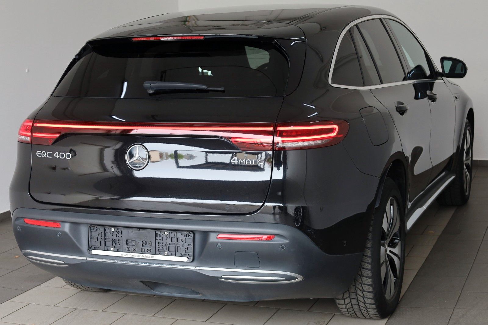 Fahrzeugabbildung Mercedes-Benz EQC 400 4Matic,Leder,Navi,LED,SH,Kamera,AHK