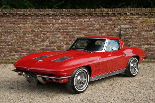 Corvette C2 Sting Ray Split Window Rare one-year-only "Sp