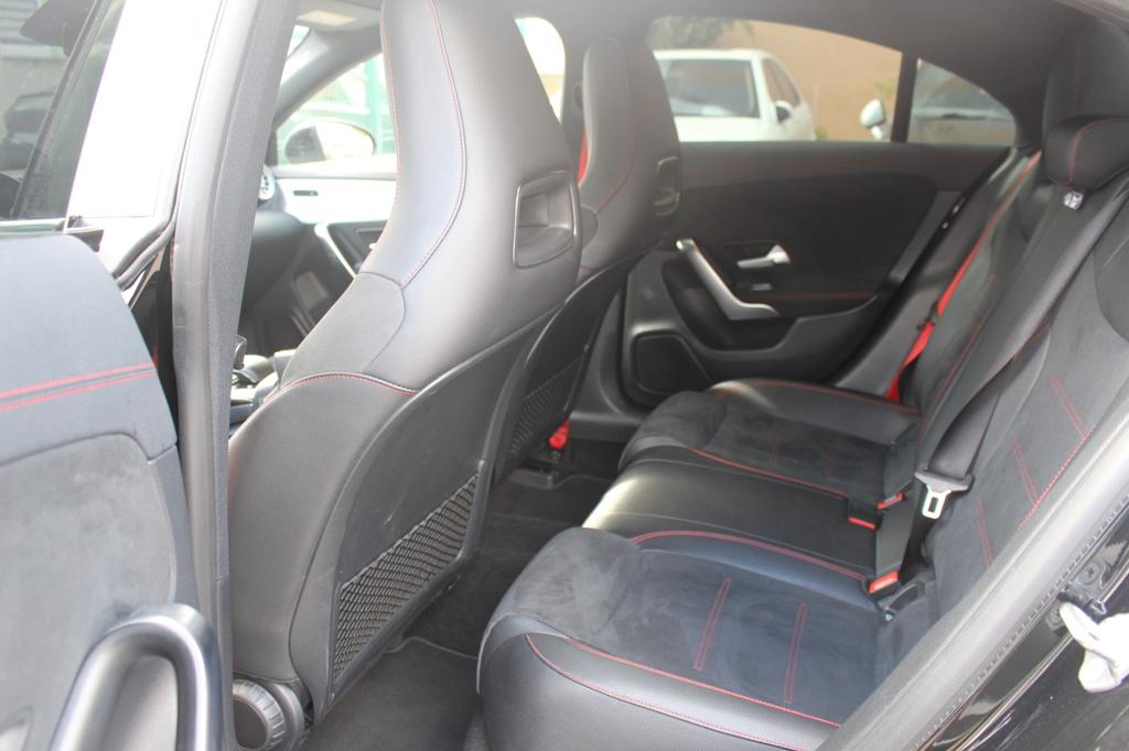 Mercedes-Benz CLA 35 AMG