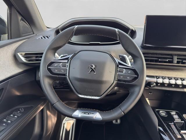 Peugeot 3008 Hybrid 136 GT +ACC+NAVI+LED+CAM+SHZ+