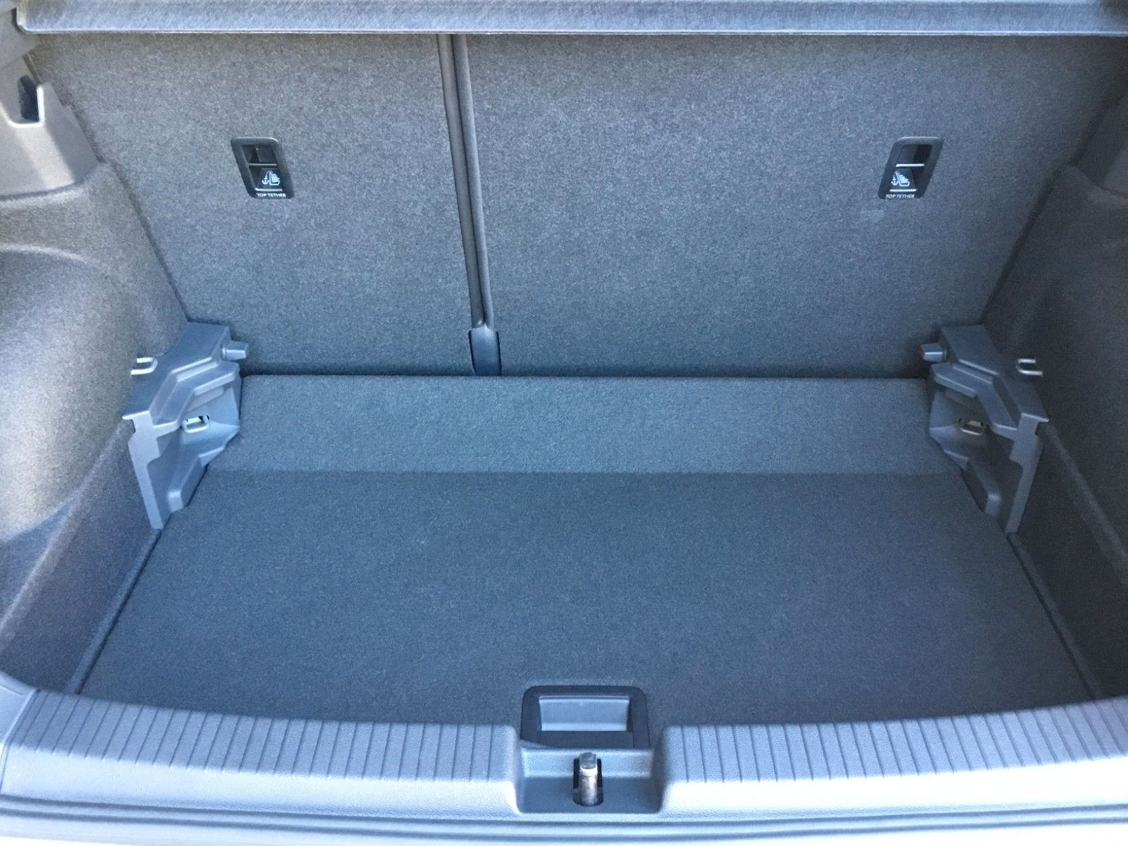 Fahrzeugabbildung Volkswagen T-Cross 1.0 TSI DSG GOAL+AHK+ACC+AppConnect+LED