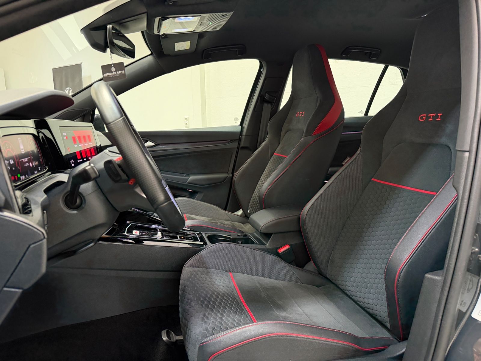 Volkswagen Golf VIII Lim. GTI Clubsport/HUD/KAMERA/SHZ/LHZ foto 9