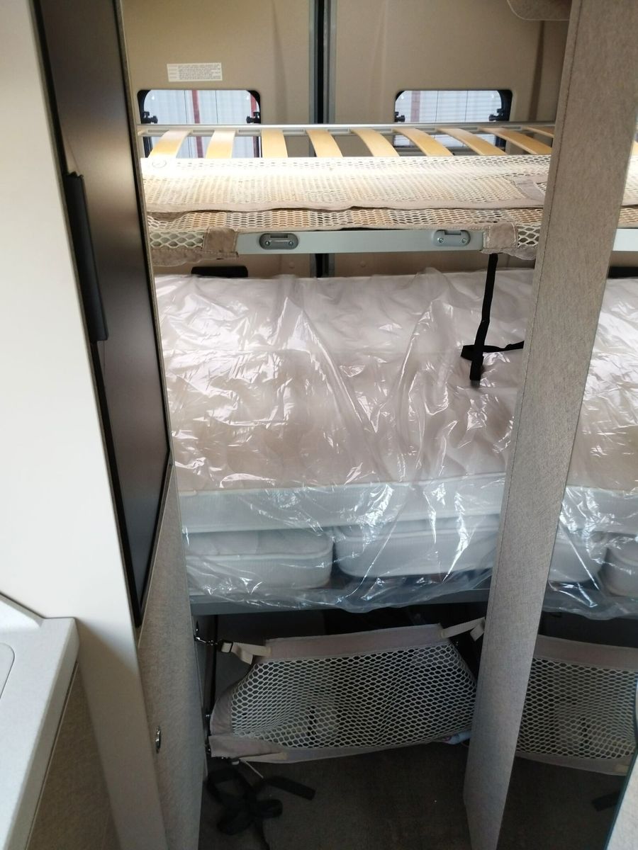 Fahrzeugabbildung Karmann Davis Lifestyle DA 591 LS Markise und Skyroof